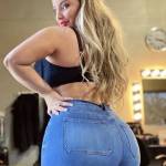 Esha Saifi Profile Picture